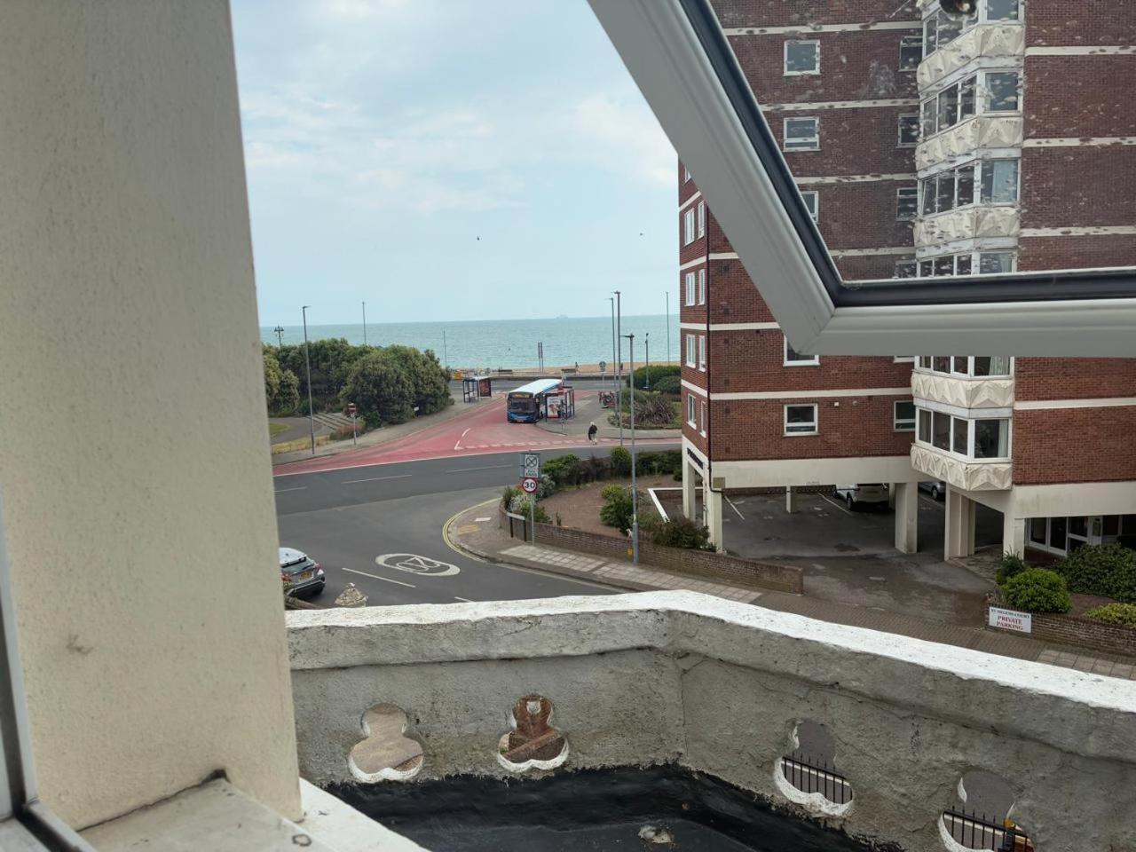 Inn By The Sea, Portsmouth Exterior photo