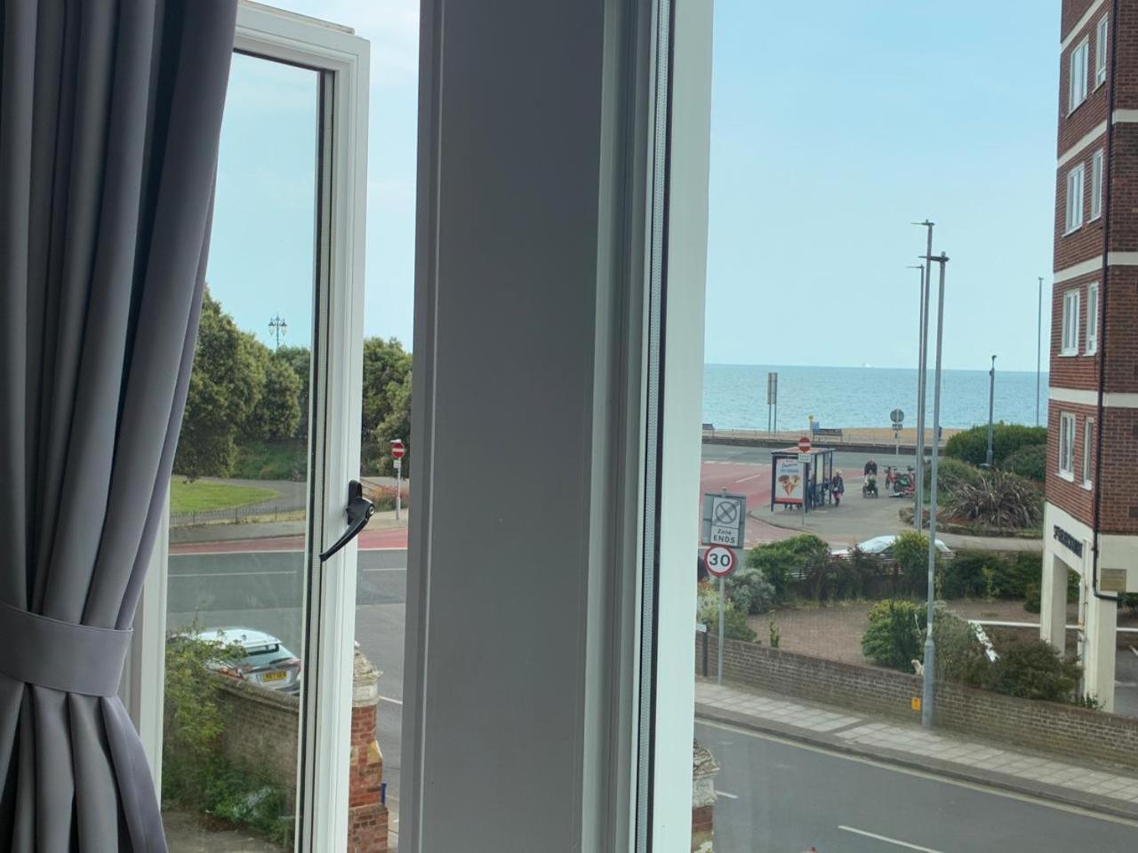 Inn By The Sea, Portsmouth, Parking Ev 22Kw Available Exterior photo